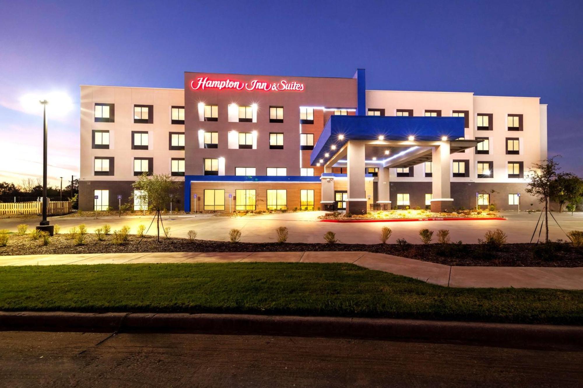 Hampton Inn & Suites 谢尔曼 外观 照片